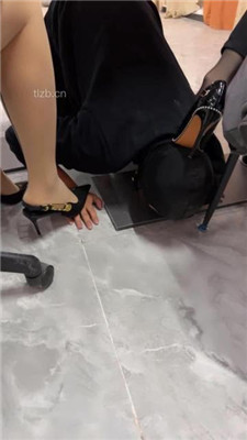 图片[8]_【喵主】办公室双S-桌底跪舔/踩踏喂食/口水吐脸_HD绳艺资源