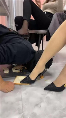 图片[14]_【喵主】办公室双S-桌底跪舔/踩踏喂食/口水吐脸_HD绳艺资源