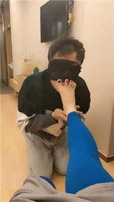 图片[6]_【广州丝主】脏长靴裸足狂舔_HD绳艺资源