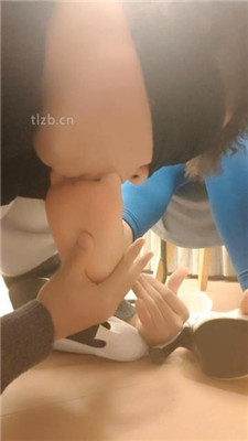 图片[9]_【广州丝主】脏长靴裸足狂舔_HD绳艺资源