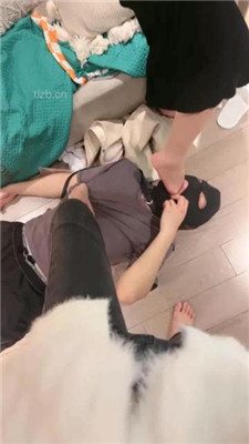 图片[5]_【七七】闺蜜双调-坐垫舔脚/裸足深喉/浓痰踩踏【双视角版】_HD绳艺资源