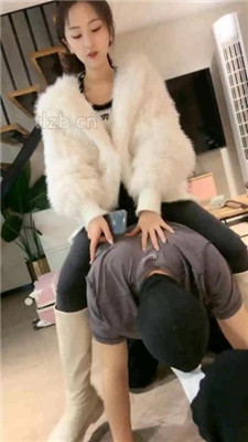 图片[11]_【七七】闺蜜双调-坐垫舔脚/裸足深喉/浓痰踩踏【双视角版】_HD绳艺资源