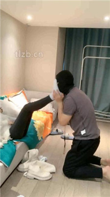 图片[14]_【七七】闺蜜双调-坐垫舔脚/裸足深喉/浓痰踩踏【双视角版】_HD绳艺资源