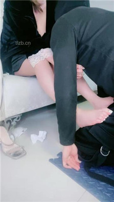 图片[13]_【薇主】裸足美腿狂舔_HD绳艺资源