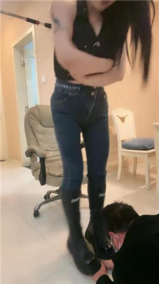 图片[4]_【傲雪】揪耳朵/原味白袜辱/骑脖/舔脏鞋底/掐乳_HD绳艺资源