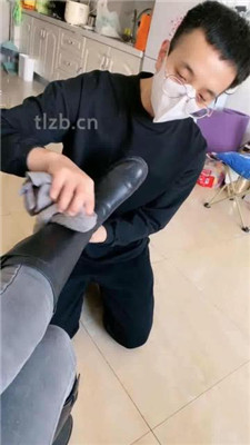 【嘉文】长靴踩踏/闻舔白袜/家务奴_HD绳艺资源