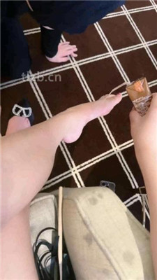 图片[17]_【琪琪大人】给狗立规矩-全体重跳踩/原味+晨尿+口水_HD绳艺资源