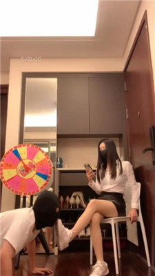 图片[11]_【宝爷】多双鞋全体重踩踏/骑脖/舔内裤_HD绳艺资源