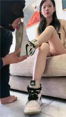 【樱木花椒】篮球宝贝深喉专场/白丝棉船袜裸足插嘴狂舔_HD绳艺资源