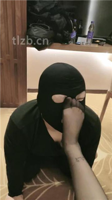 【狐妹】狂舔黑丝裸足/骑脖_HD绳艺资源