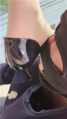 图片[14]_【晚晚】高跟踩踏/直接圣水/臭脚狂舔插嘴_HD绳艺资源