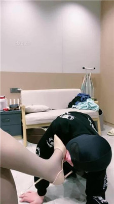 图片[19]_【小羊】骑马骑脖/喂漱口水/丝袜脚踩踏/掐脖窒息_HD绳艺资源