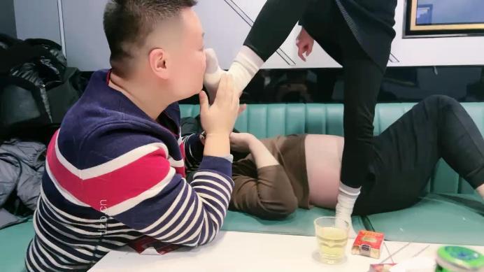 图片[4]_【梓S】KTV-群调S玩虐老板/骑脖/踩踏【完整版】_HD绳艺资源