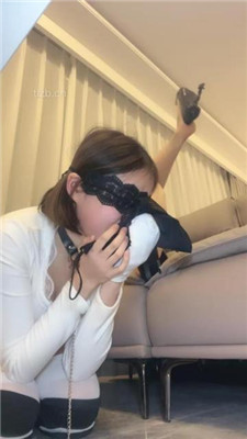 图片[5]_【妆主大大】母畜-脏高跟-内裤诱惑舔_HD绳艺资源