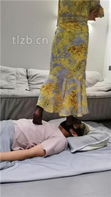 图片[4]_【安安】高难度挑战踩狗头/黑丝高跟全体重踩踏_HD绳艺资源