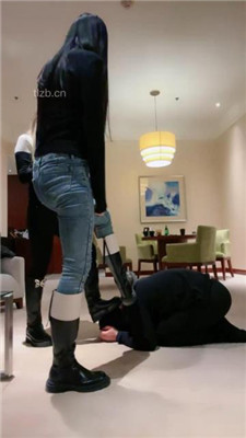 图片[12]_【梦樱】双S-长靴踢踹/吐口水/舔脏鞋底/踩踏喂食【双视角版】_HD绳艺资源