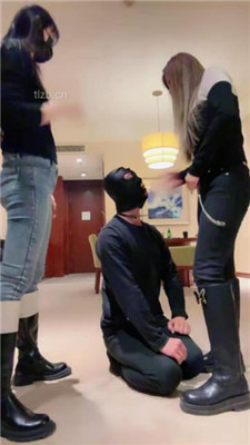 图片[14]_【梦樱】双S-长靴踢踹/吐口水/舔脏鞋底/踩踏喂食【双视角版】_HD绳艺资源