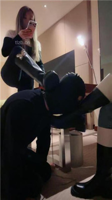 图片[17]_【梦樱】双S-长靴踢踹/吐口水/舔脏鞋底/踩踏喂食【双视角版】_HD绳艺资源