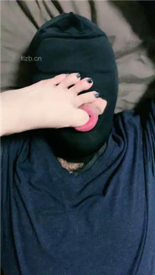 【P崽】近距离裸足狂舔_HD绳艺资源