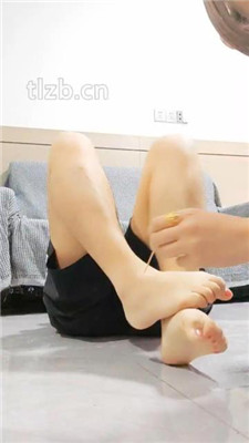 图片[6]_【沉鱼圣上】高跟凉鞋踩踏/抽耳光/虐乳/保鲜膜窒息/牙签扎狗_HD绳艺资源