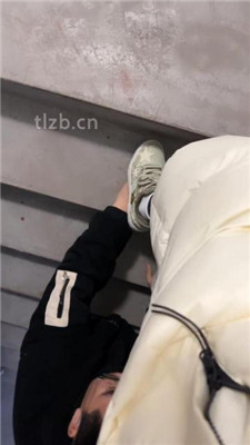 图片[9]_【辣姐】楼梯间公开处刑遛狗_HD绳艺资源