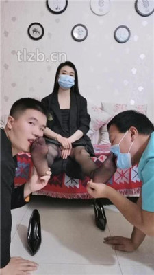 图片[2]_【重庆男神】素人S-训练/黑丝高跟虐双奴/骑马转胯/踩踏_HD绳艺资源