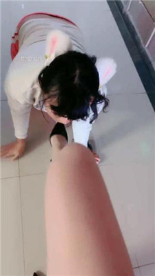 【桃子老师】楼道公开遛狗处刑_HD绳艺资源