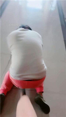 图片[6]_【桃子老师】楼道公开遛狗处刑_HD绳艺资源