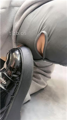 图片[16]_【伊诺】带闺蜜调狗-骑马转胯/踩踏/艺术闻鞋/舔白袜脚_HD绳艺资源