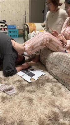 图片[2]_【学生双主】双S-家奴跪舔裸足_HD绳艺资源