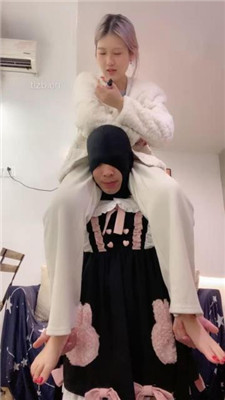 图片[17]_【甜味药丸】调变装狗-原味脚插嘴/丝袜捂脸窒息/骑狗脖/喂圣水_HD绳艺资源