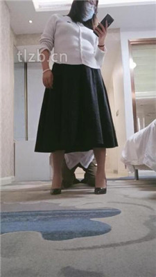 图片[2]_【嗯哼】高跟裸足恋足舔/胯下辱/骑狗背_HD绳艺资源