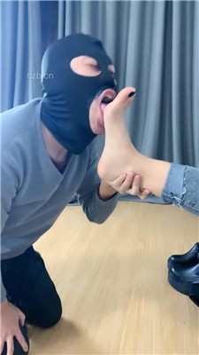 图片[16]_【肉肉】近距离白袜裸足恋足调-脚喂酸奶_HD绳艺资源