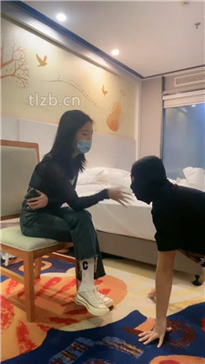 【小雅老师】全体重踩踏/圣水泡面/加料面包喂食_HD绳艺资源