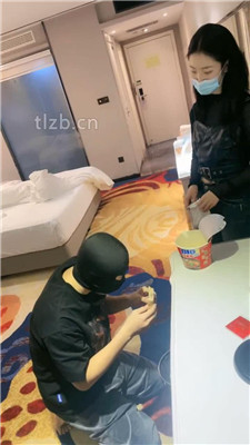 图片[10]_【小雅老师】全体重踩踏/圣水泡面/加料面包喂食_HD绳艺资源