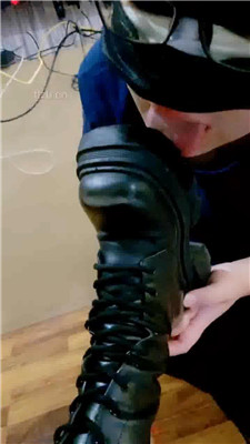 图片[11]_【甜沁】跪舔长靴原味白袜/吃口水_HD绳艺资源