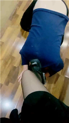 图片[12]_【甜沁】跪舔长靴原味白袜/吃口水_HD绳艺资源