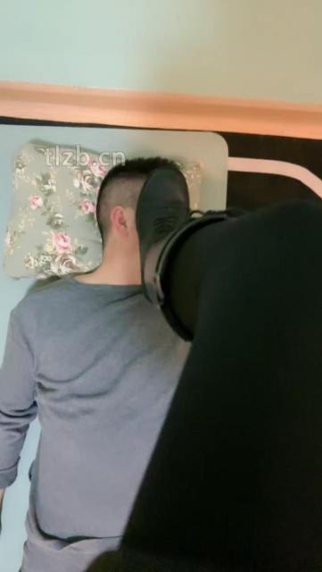 图片[14]_【柒柒学姐】高跟踩狗舌/舔长靴脏鞋底/踩踏碾压_HD绳艺资源