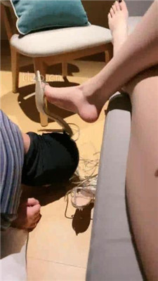 图片[13]_【陈莹斯】车模的希腊脚-黄金战靴/强度恋足羞辱_HD绳艺资源