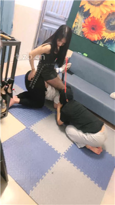 图片[3]_【木子大大】双奴下跪犯贱狂舔脏鞋/求赏赐圣水_HD绳艺资源