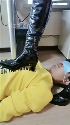 图片[8]_【魔鬼天使】美女家教上门补课-高跟长靴踩虐/衣架训练_HD绳艺资源