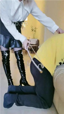 图片[15]_【魔鬼天使】美女家教上门补课-高跟长靴踩虐/衣架训练_HD绳艺资源