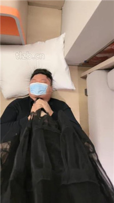 图片[3]_【奈奈】原味肉丝脚捂脸/脏短靴踩踏_HD绳艺资源