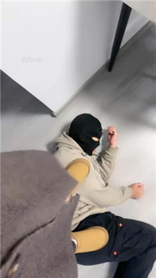 图片[8]_【樱子大人】口吐喂食/雪地靴踩虐/提档耳光/训练_HD绳艺资源