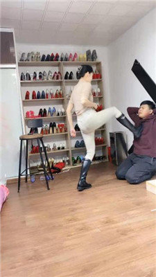 图片[9]_【冰诺】长靴踢踹踩虐/脚插嘴/物化座椅_HD绳艺资源