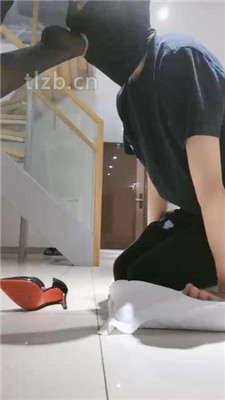 图片[17]_【草莓奶昔】转胯爬行-艺术脚丫深喉【双视角完整版】_HD绳艺资源