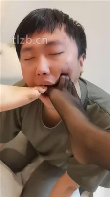 图片[13]_【Aila】3S-臭脚捂脸踩踏/插嘴玩狗舌/脚耳光_HD绳艺资源