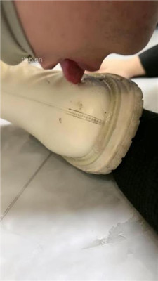 图片[2]_【领主老大】长靴碾压狗爪/训练/骑狗背/舔超脏靴子_HD绳艺资源