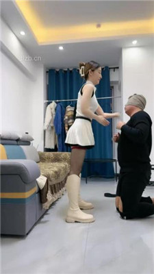 图片[3]_【领主老大】长靴碾压狗爪/训练/骑狗背/舔超脏靴子_HD绳艺资源