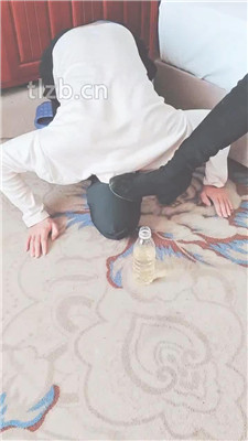 【美容院S】赏赐圣水/舔靴底/肉丝诱惑_HD绳艺资源